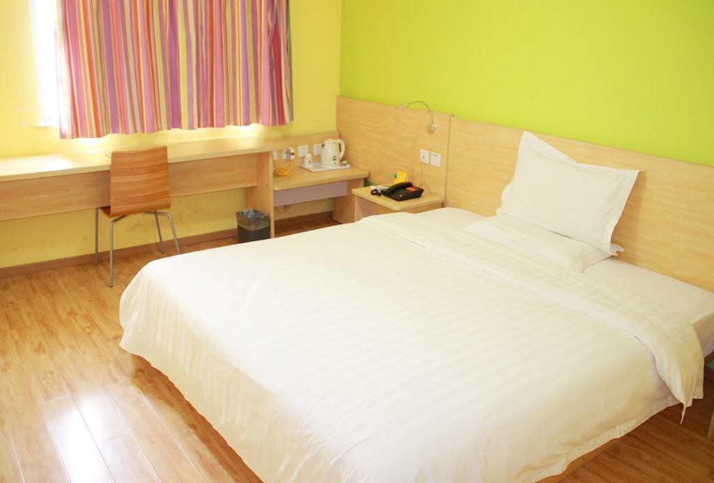 7Days Inn Guangzhou Jiaokou Subway Station 2Nd Chambre photo