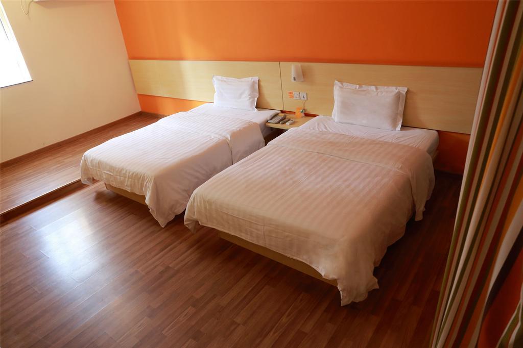 7Days Inn Guangzhou Jiaokou Subway Station 2Nd Chambre photo